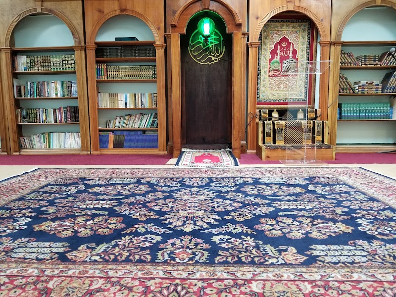Al Ikhlas Mosque / Masjid Tawad