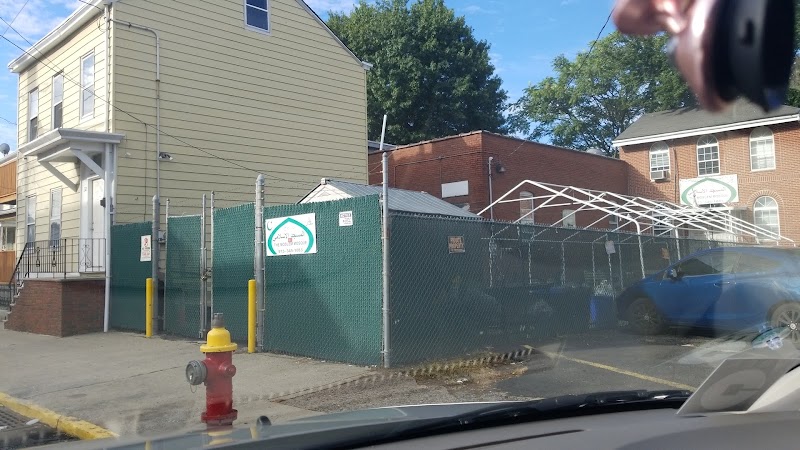 Muslim Mosque Inc