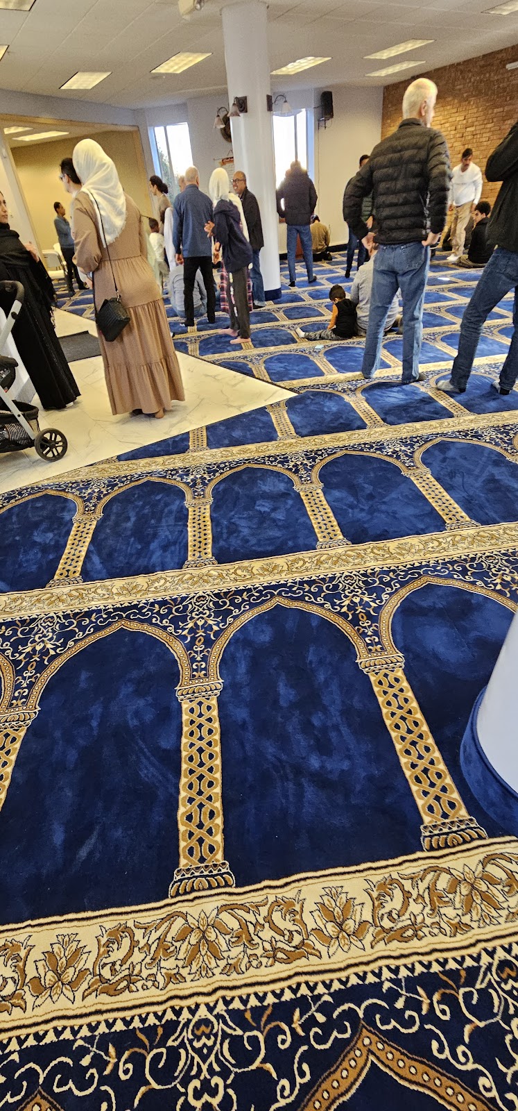 Rochester Muslim Community Circle