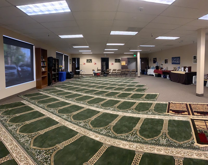 Middle Ground Mosque